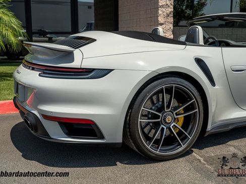 Used 2022 Porsche 911 Cabriolet AWD/4WD image 27