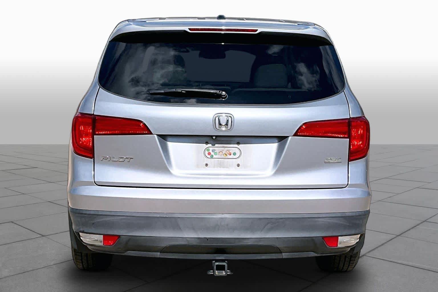 Used 2016 Honda Pilot EX-L image 4