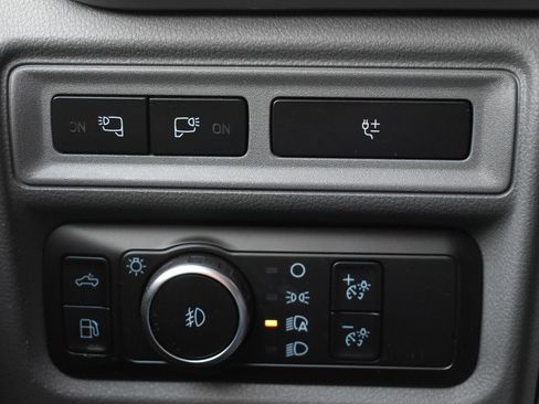 Used 2023 Ford F150 XL w/ Trailer Tow Package image 17