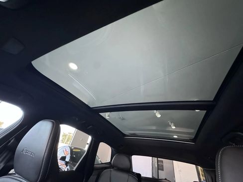 Used 2019 Volvo XC60 T5 R-Design w/ Protection Package Premier image 37