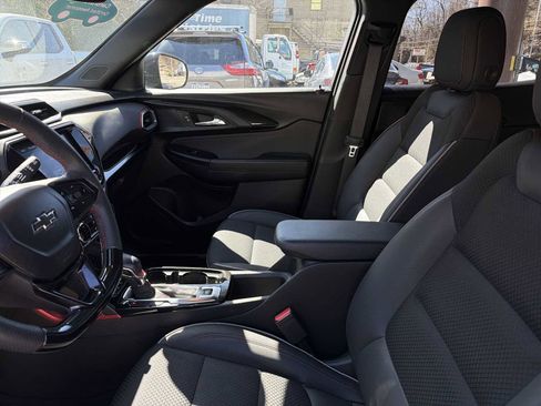 Certified 2023 Chevrolet TrailBlazer RS w/ Convenience Package image 18