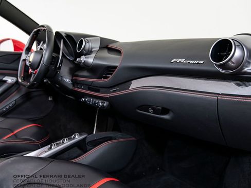 Used 2021 Ferrari F8 Tributo image 17