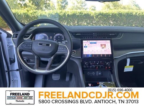 New 2025 Jeep Grand Cherokee Limited w/ Luxury Tech Group II AWD/4WD image 22