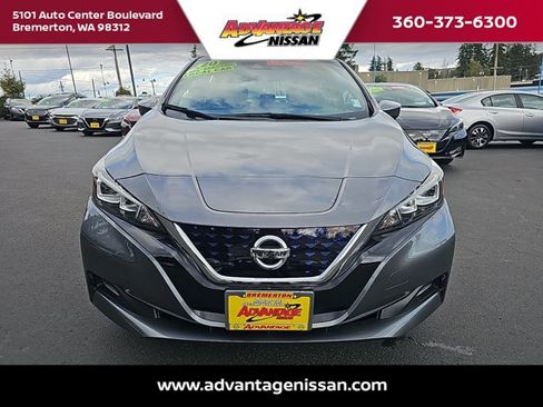 Used 2020 Nissan Leaf SV w/ SV Technology Package image 8