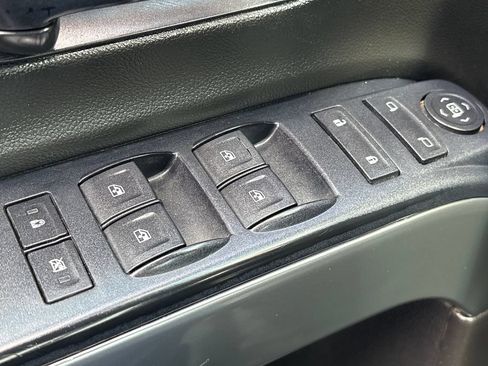 Used 2016 Chevrolet Silverado 2500 LT AWD/4WD image 9