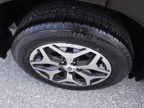 Used 2020 Subaru Forester Premium image 4