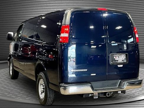 Used 2020 Chevrolet Express 2500 w/ Driver Convenience Package RWD image 4