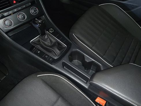 Used 2023 Volkswagen Jetta Sport image 26