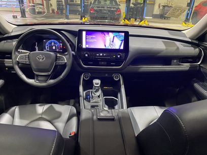 Used 2024 Toyota Grand Highlander AWD