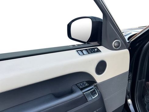 Used 2022 Land Rover Range Rover Sport HSE Dynamic image 11