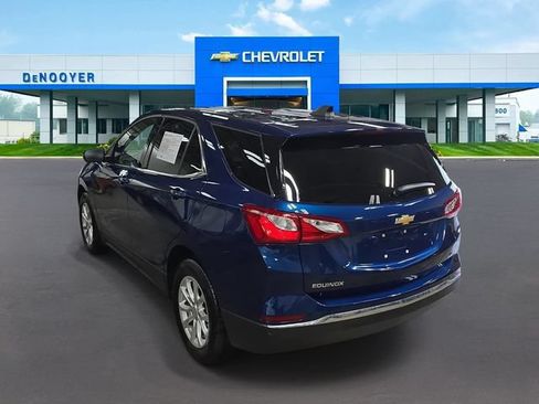 Used 2019 Chevrolet Equinox LT w/ Driver Convenience Package FWD image 9