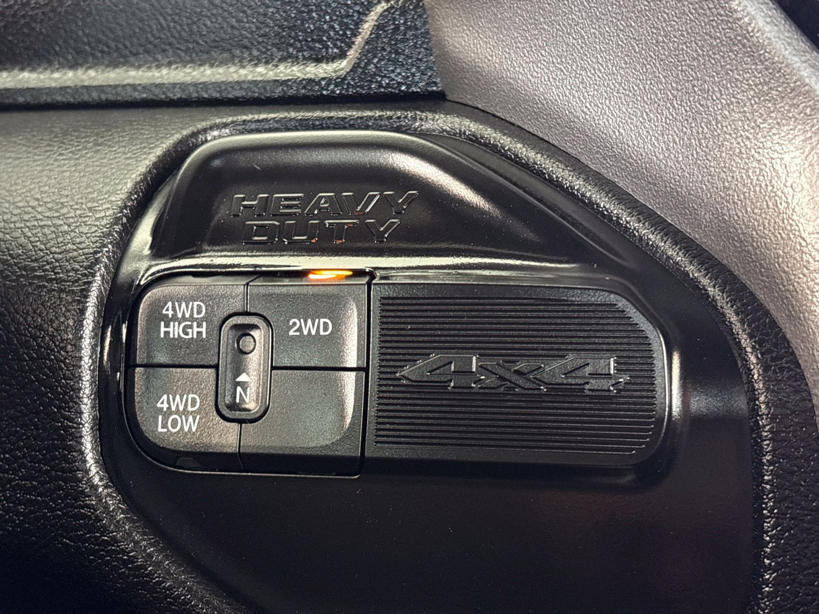 Used 2024 RAM 2500 Big Horn w/ Sport Appearance Package AWD/4WD image 40