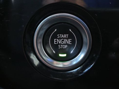 Used 2023 Chevrolet Silverado 1500 LT RWD image 16