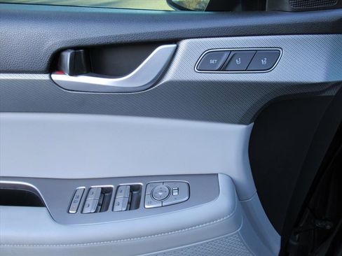 Used 2023 Hyundai Palisade SEL w/ Premium Package image 21