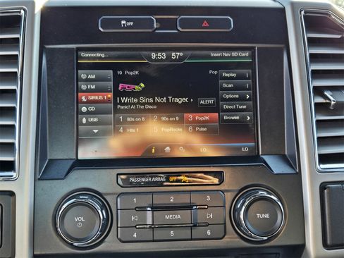 Used 2015 Ford F150 Lariat image 15