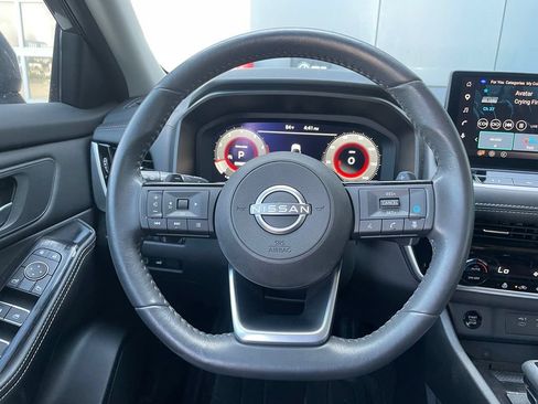 Certified 2024 Nissan Rogue SL FWD image 14