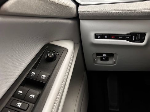 New 2026 Jeep Cherokee Laredo AWD/4WD image 18