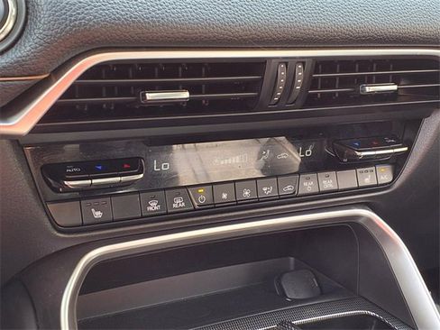 Used 2024 MAZDA CX-90 Plug-In Hybrid w/ Premium Pkg image 20