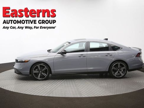 Used 2025 Honda Accord Sport image 60