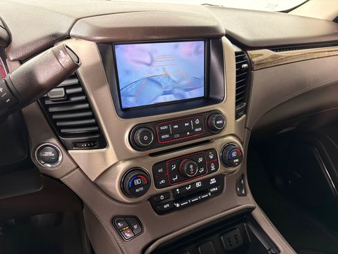 Used 2016 GMC Yukon XL Denali w/ Open Road Package AWD/4WD image 18