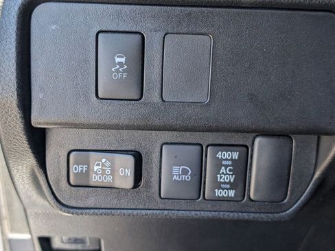 Used 2021 Toyota Tacoma TRD Off-Road image 26