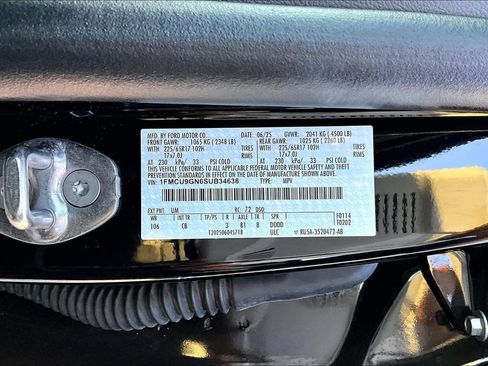 Used 2025 Ford Escape Active AWD/4WD image 43