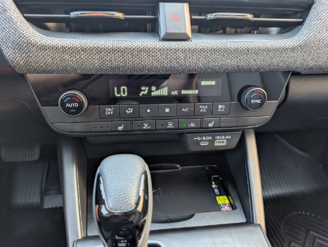 Certified 2026 Subaru Outback Premium AWD/4WD image 17