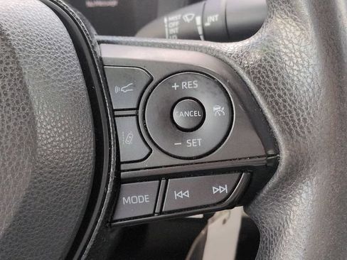 Used 2020 Toyota Corolla LE FWD image 23