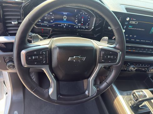 Used 2022 Chevrolet Silverado 1500 RST w/ Convenience Package II AWD/4WD image 16