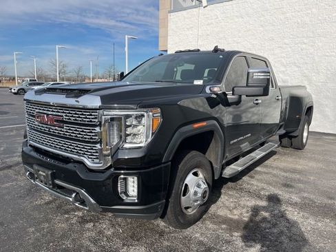 Used 2022 GMC Sierra 3500 Denali image 3