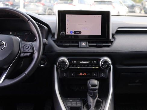 Used 2025 Toyota RAV4 XLE w/ Weather Package AWD/4WD image 23