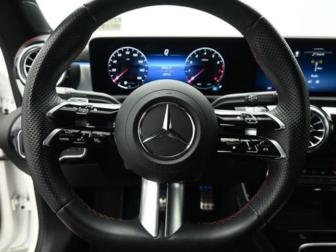 Used 2024 Mercedes-Benz CLA 250 image 12