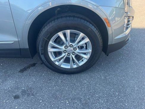 New 2025 Cadillac XT5 Luxury image 13