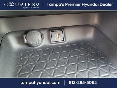 Used 2024 Toyota RAV4 XLE image 32