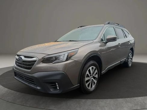 Used 2022 Subaru Outback Premium AWD/4WD image 1