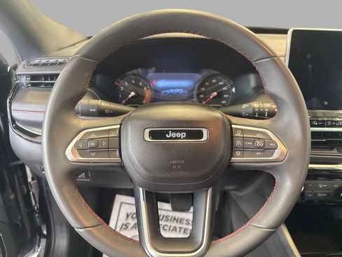 Used 2024 Jeep Compass Trailhawk AWD/4WD image 15