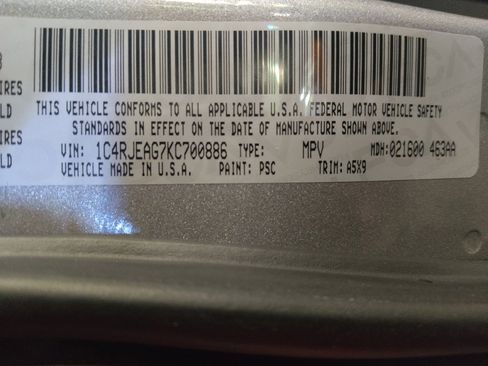 Used 2019 Jeep Grand Cherokee Laredo image 33