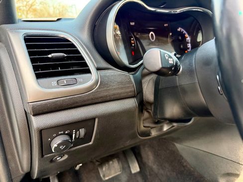 Used 2018 Jeep Grand Cherokee Altitude AWD/4WD image 28