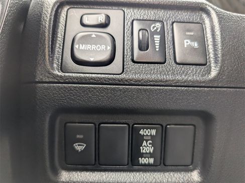 Used 2017 Toyota 4Runner Limited image 24