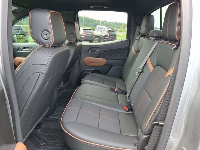 Used 2025 GMC Canyon AT4 w/ Nightfall Edition AWD/4WD image 10