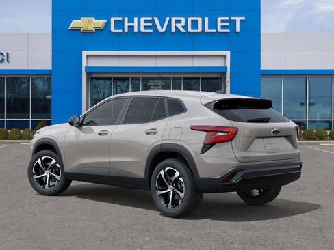 New 2026 Chevrolet Trax RS w/ Driver Confidence Package FWD image 3