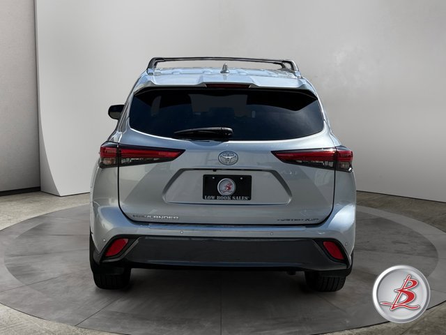 Used 2020 Toyota Highlander Limited AWD/4WD image 6