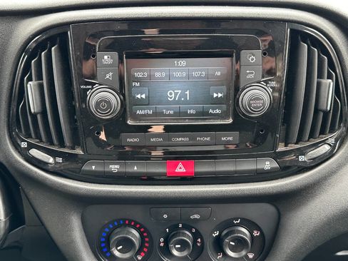 Used 2017 RAM ProMaster City Tradesman w/ Rear Back-up Camera Group image 20