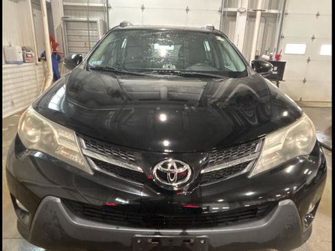 Used 2014 Toyota RAV4 XLE image 5