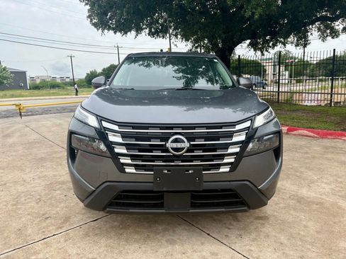 Used 2025 Nissan Rogue SV AWD/4WD image 8
