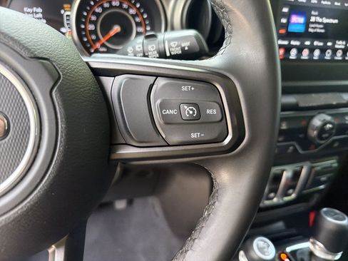 Used 2019 Jeep Wrangler Sport AWD/4WD image 22