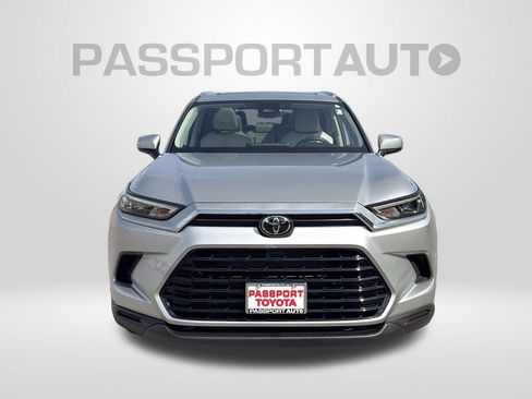 Certified 2024 Toyota Grand Highlander AWD image 13