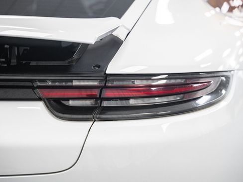 Used 2018 Porsche Panamera 4 w/ Premium Package Plus image 7