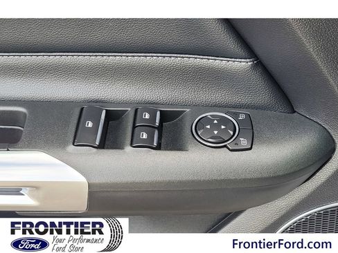 Used 2019 Ford Mustang Premium image 12