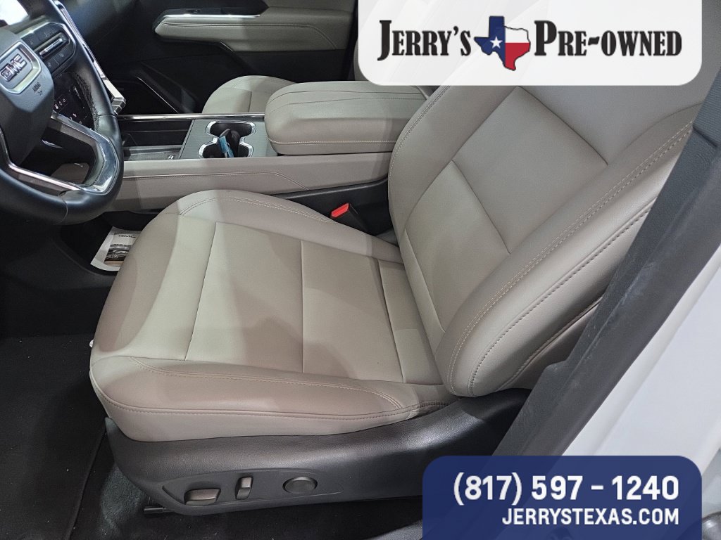 Used 2026 GMC Acadia Elevation w/ Elevation Premium Package FWD image 8